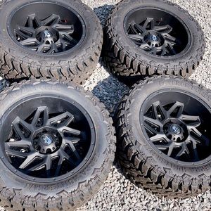 6 lug wheels 33x12 20 inch vision rims